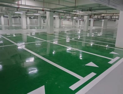 白城白城小区停车场标线